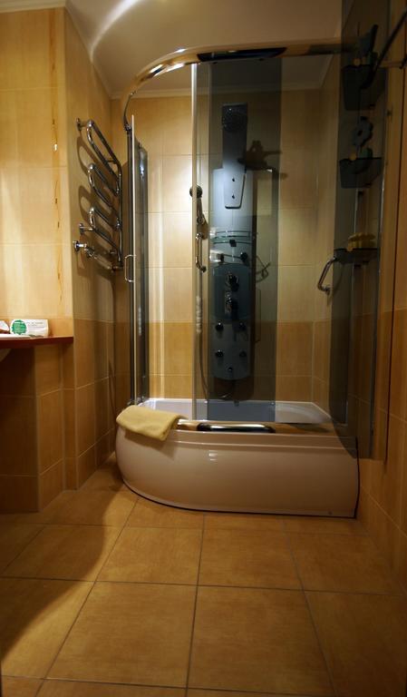 Hotel Kamena Chełm Buitenkant foto